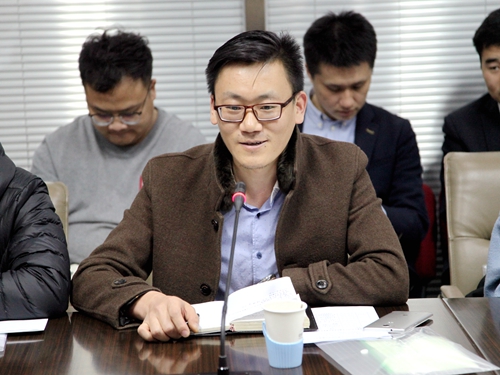 发言02_副本_副本.jpg 发言02_副本_副本.jpg